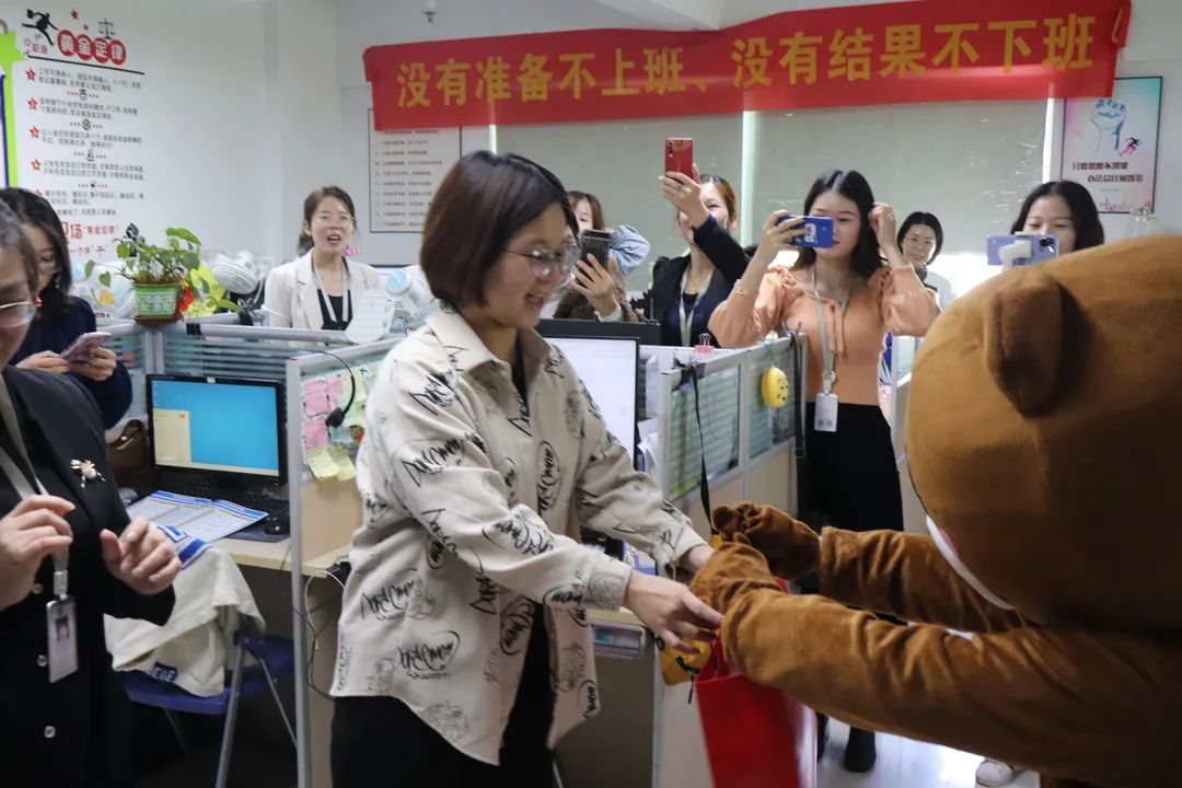 女神佳節今又至，科泰真情在心間